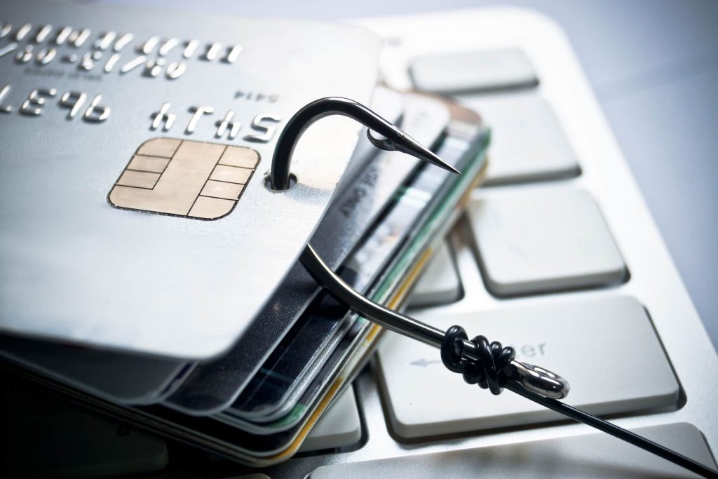 לגנוב פרטי אשראי, כסף ומידע אישי – ההאקרים שאנחנו פחות מחבבים